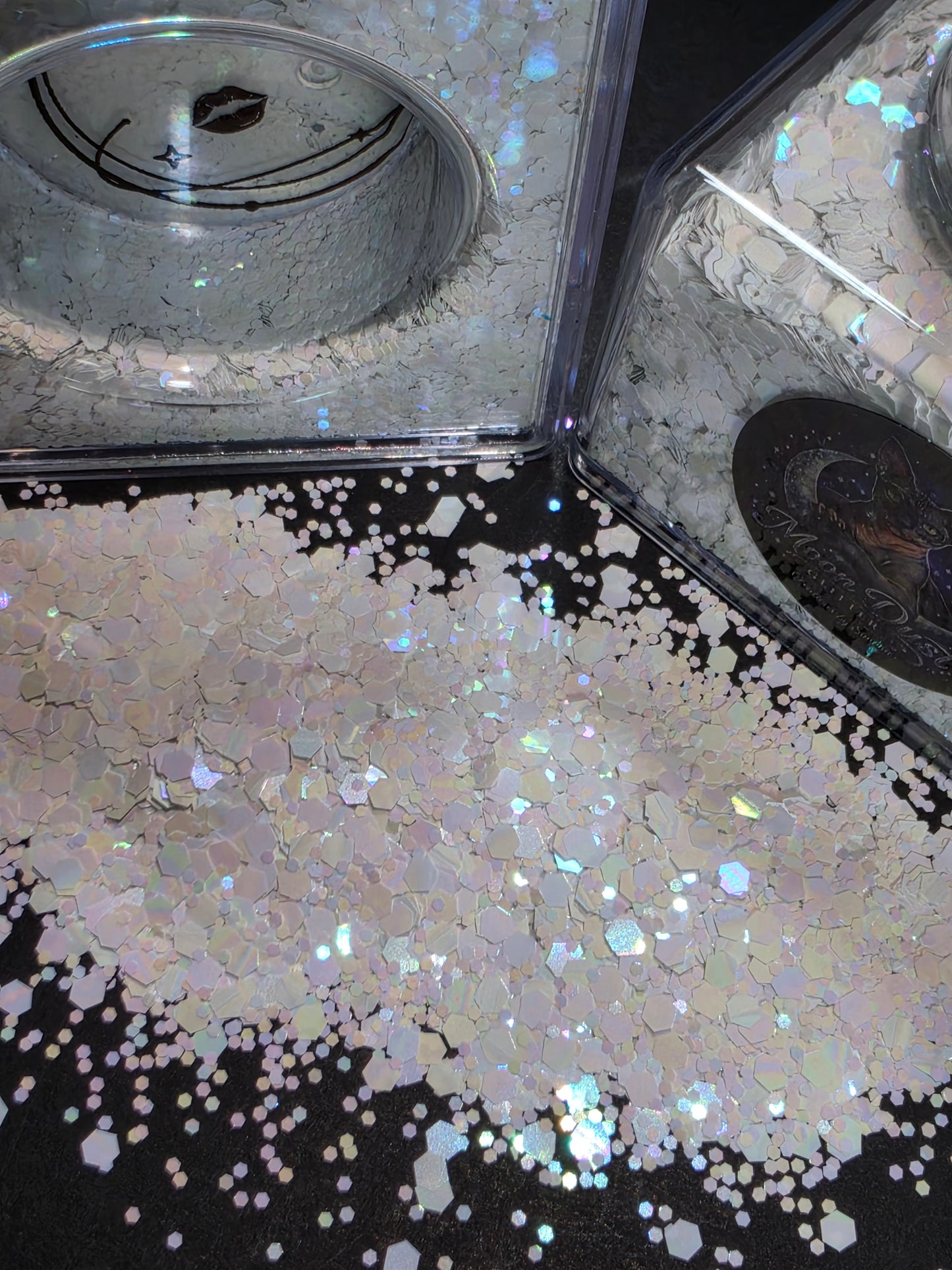 Glitter AURA