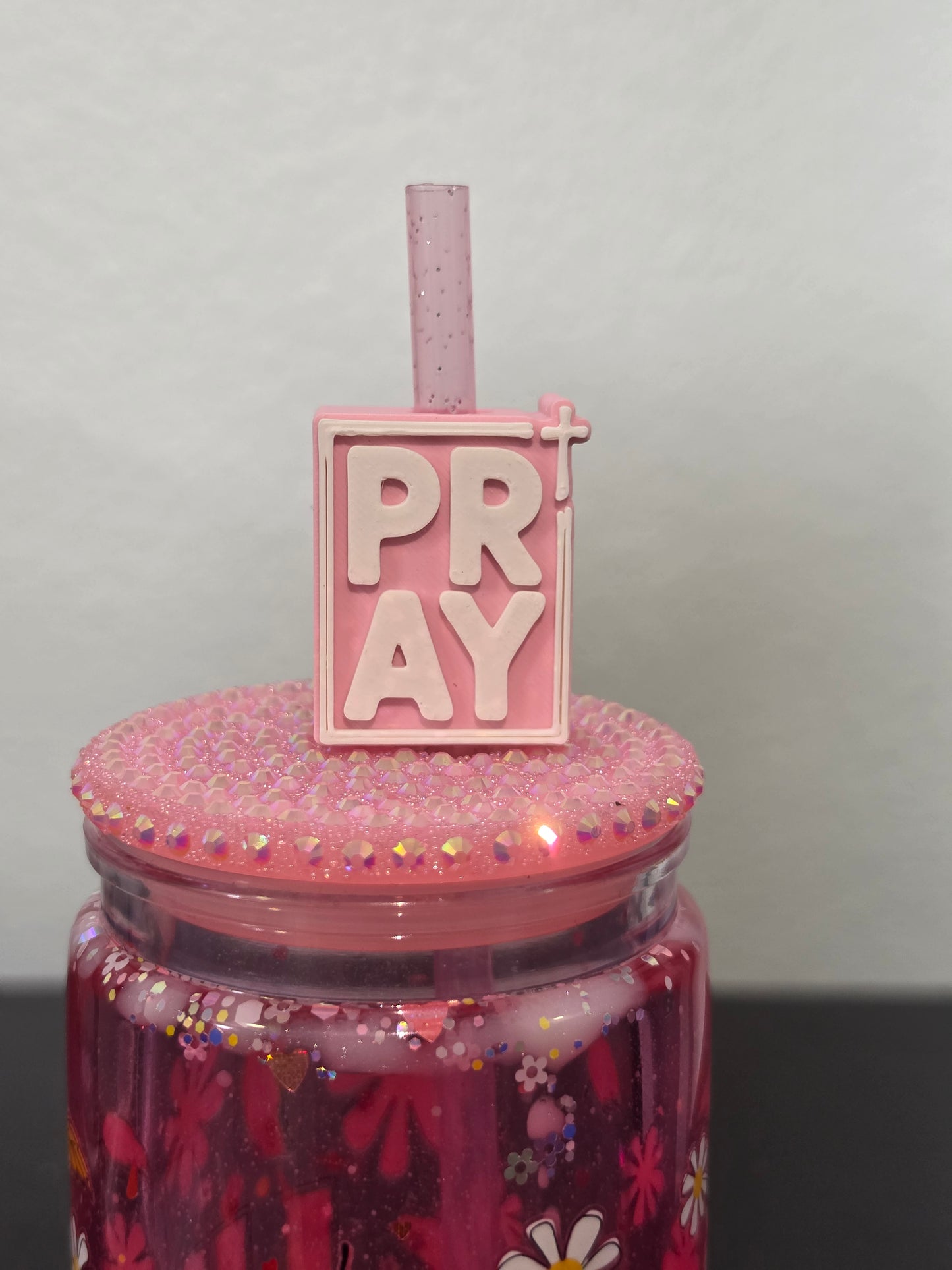 Pray Straw Topper