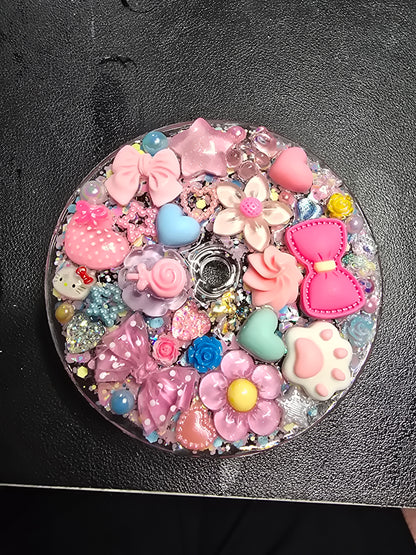 Custom Lid with Glitter and Charms (Examples above)(16oz, 20oz, and 24oz ONLY) NO 40oz customizations